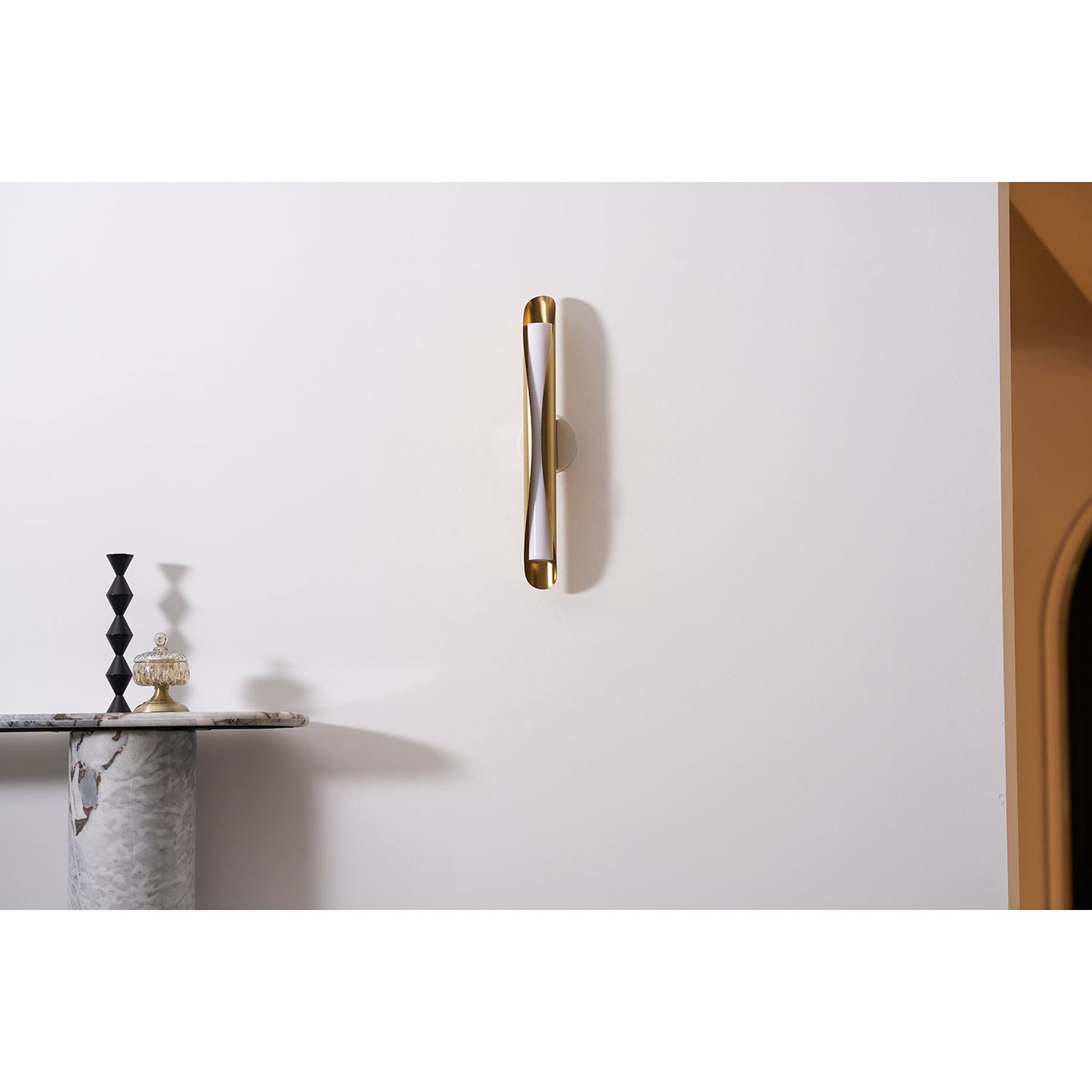 Ficus Wall Lamp