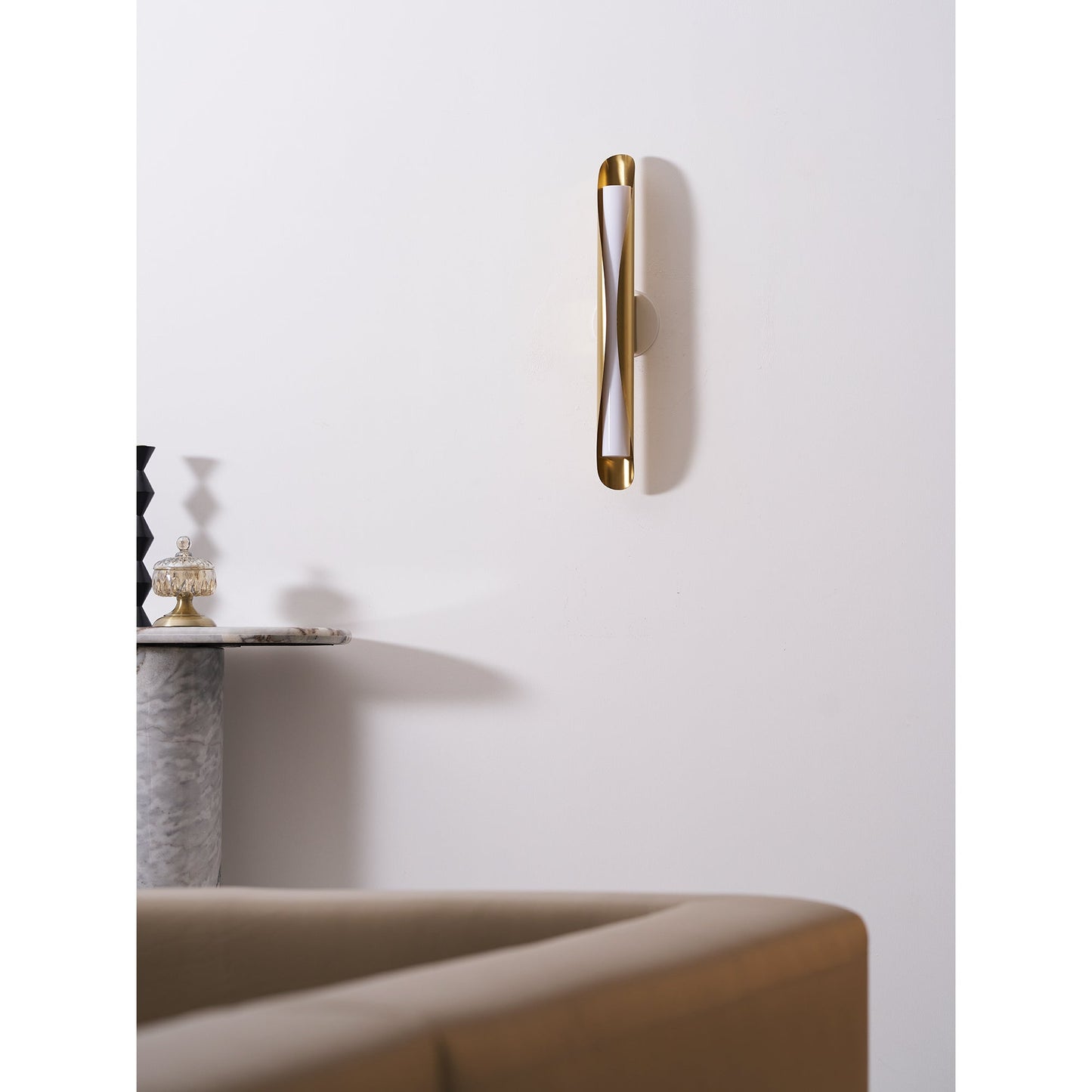 Ficus Wall Lamp