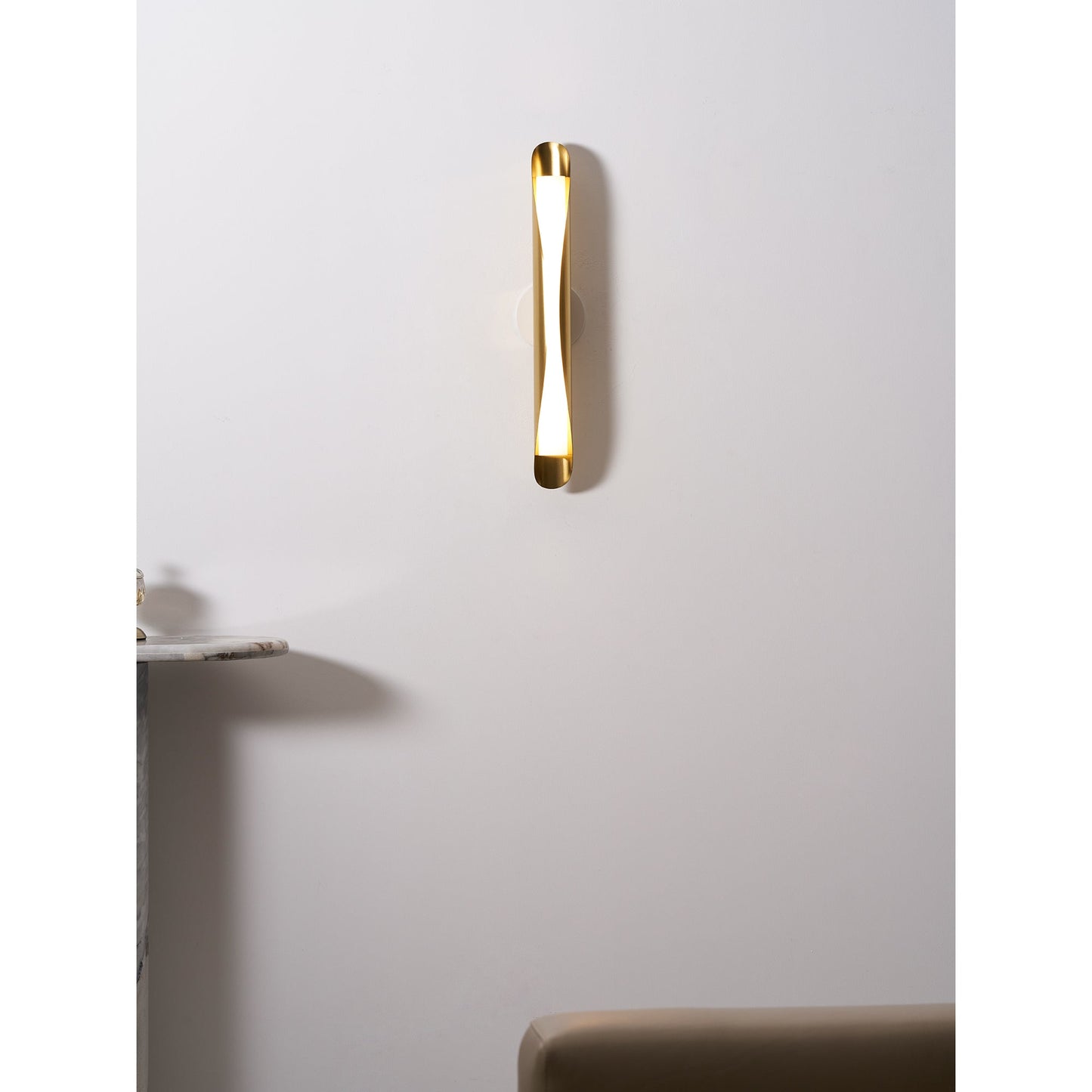Ficus Wall Lamp