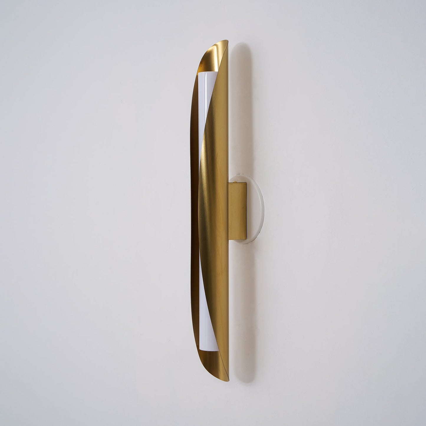 Ficus Wall Lamp