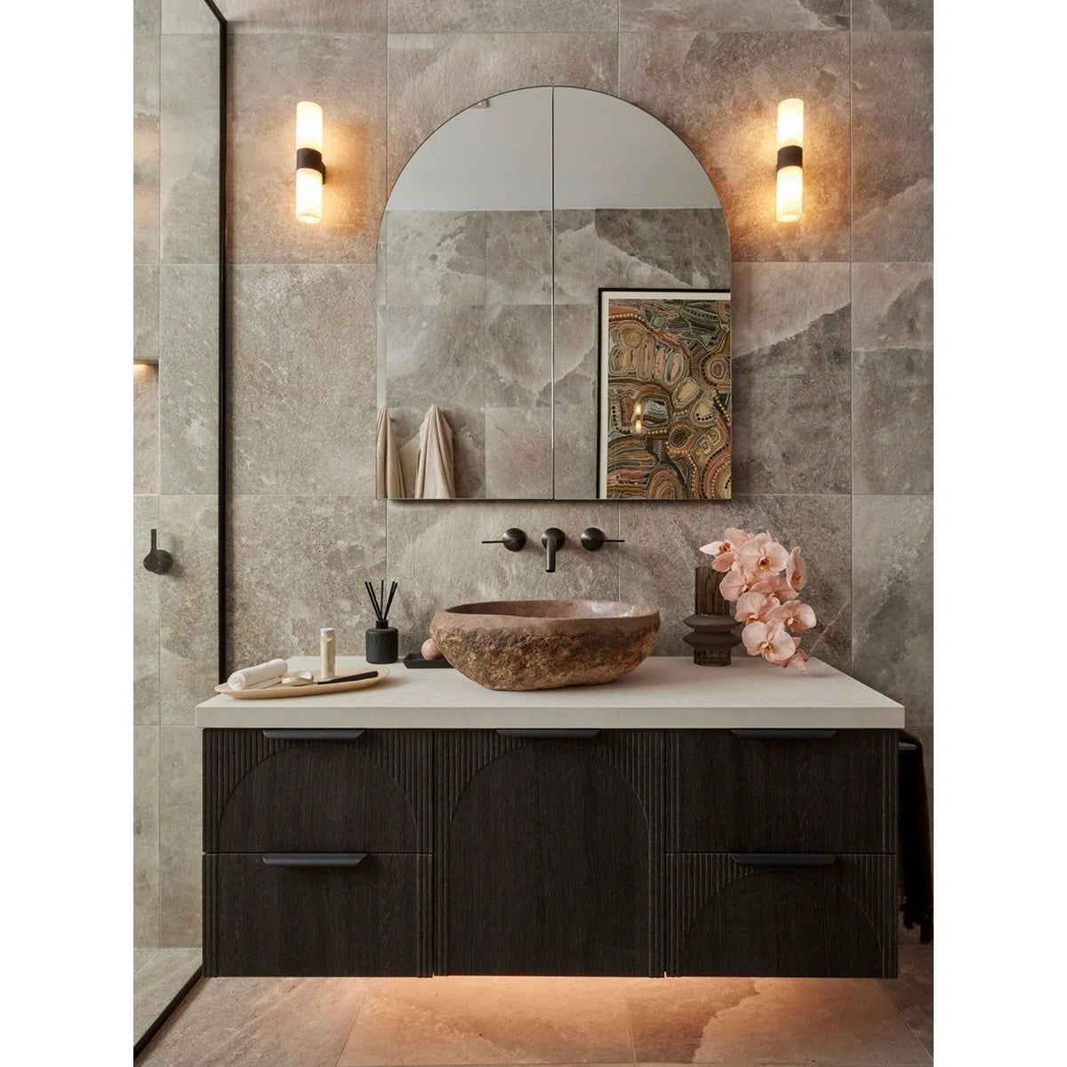 Fenara Alabaster Wall Lamp
