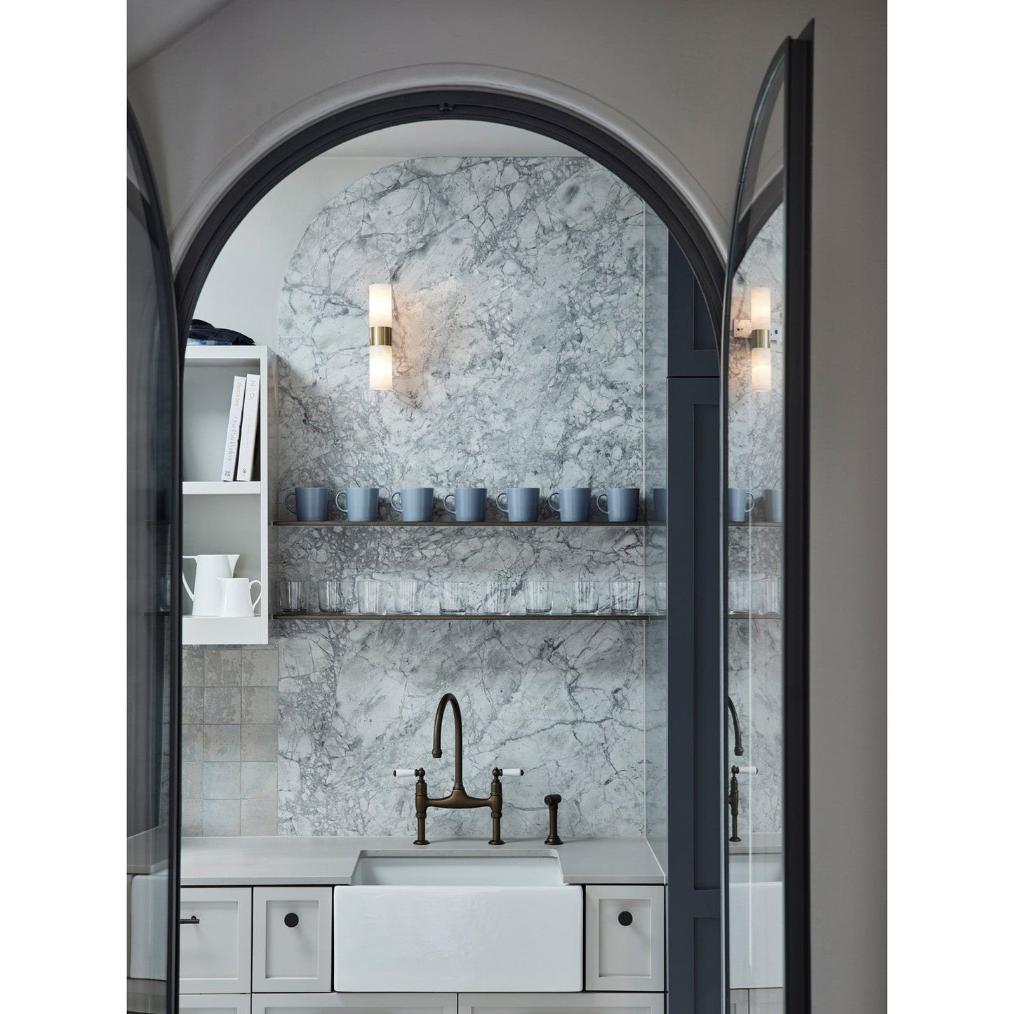 Fenara Alabaster Wall Lamp