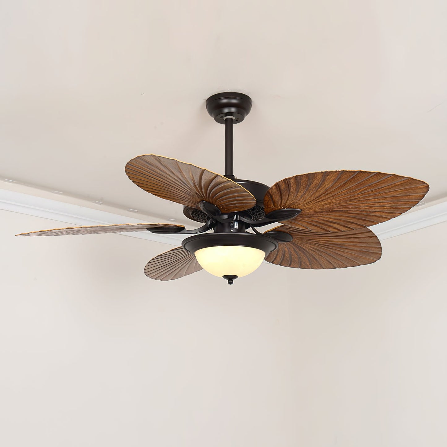 Quinor 42″ Ceiling Fan Light