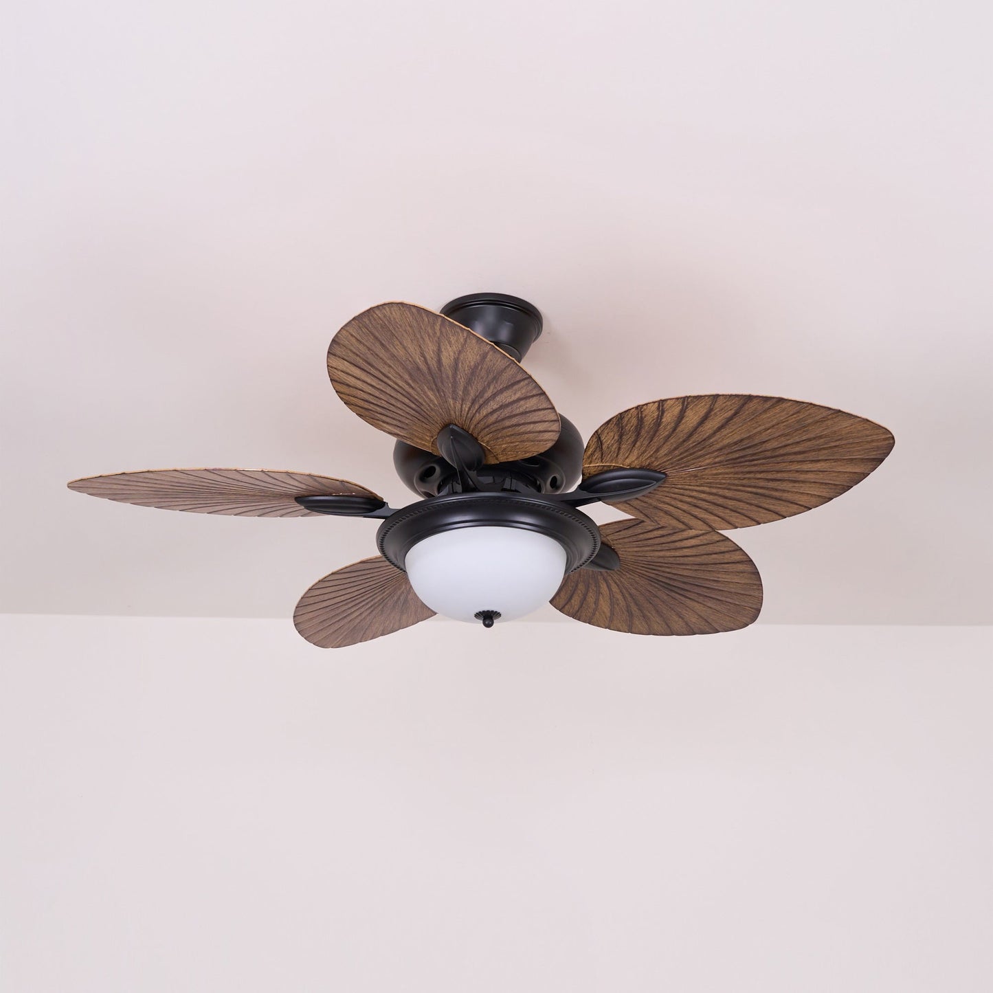 Quinor 42″ Ceiling Fan Light