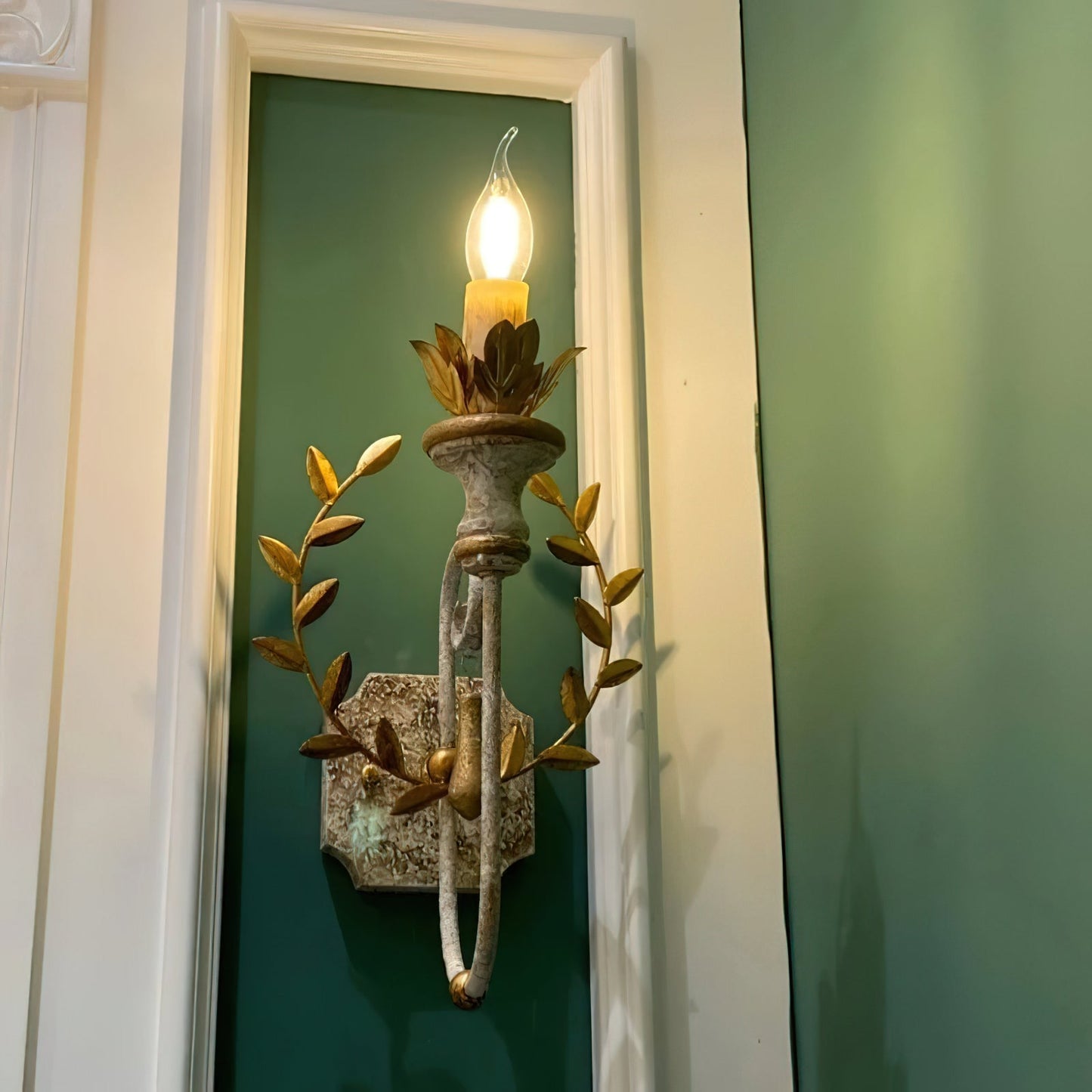 Zutphen Wall Lamp