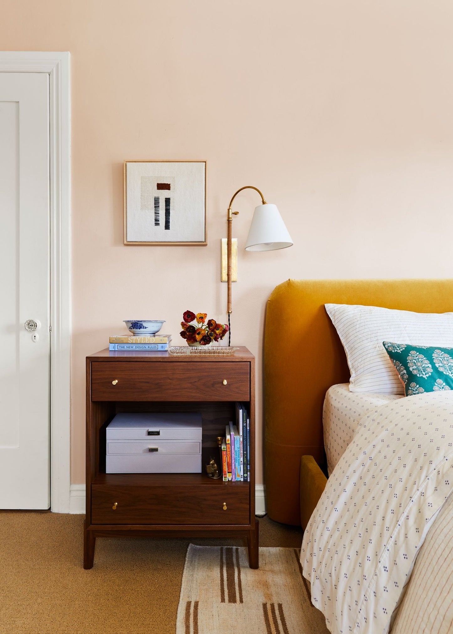 Marora Plug-In Sconce