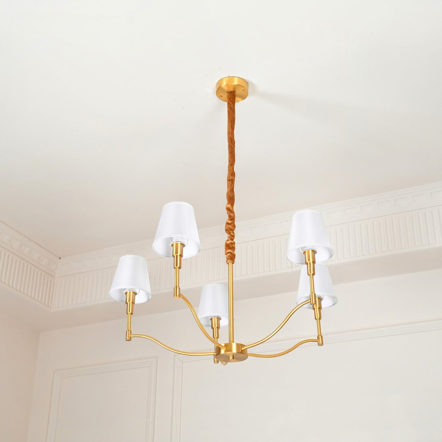 Lirora Chandelier