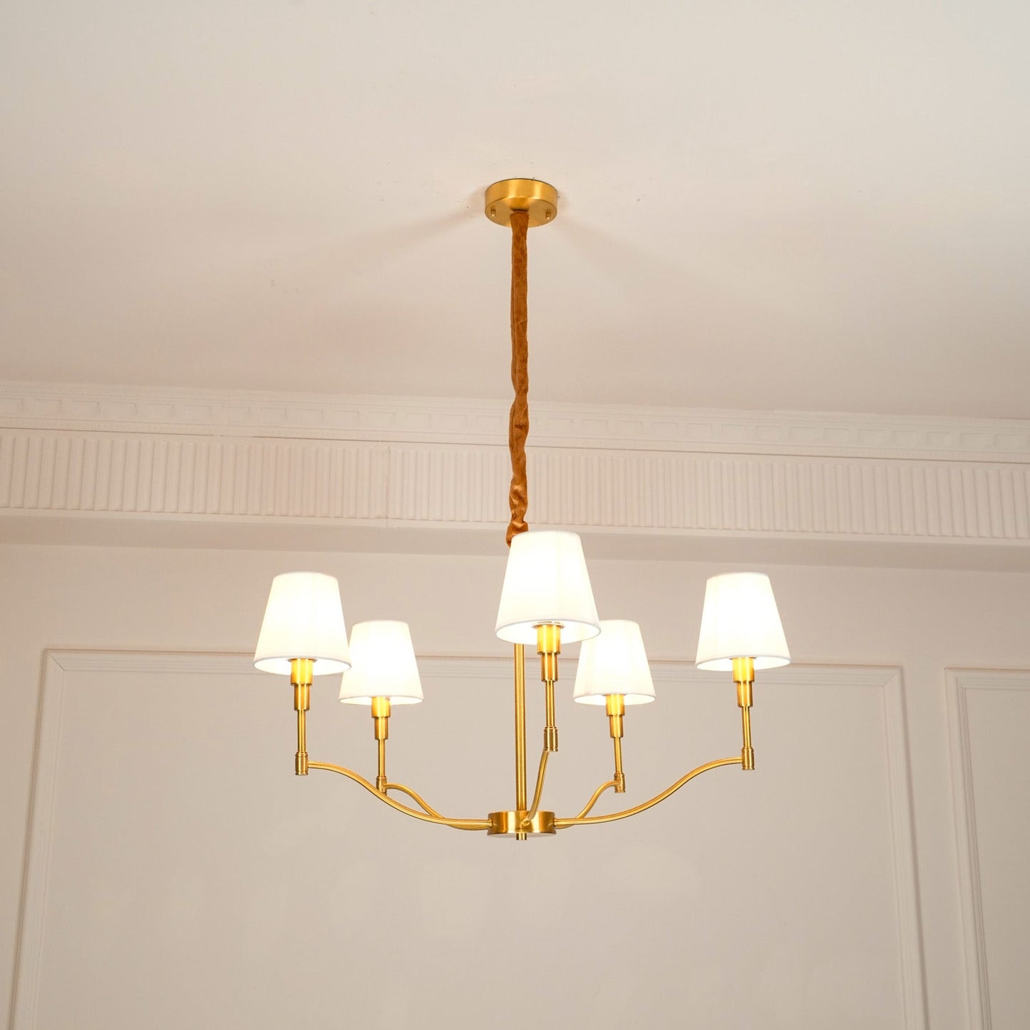 Lirora Chandelier