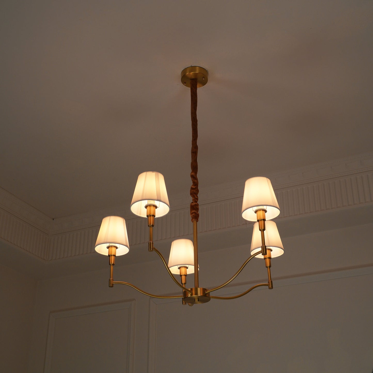 Lirora Chandelier