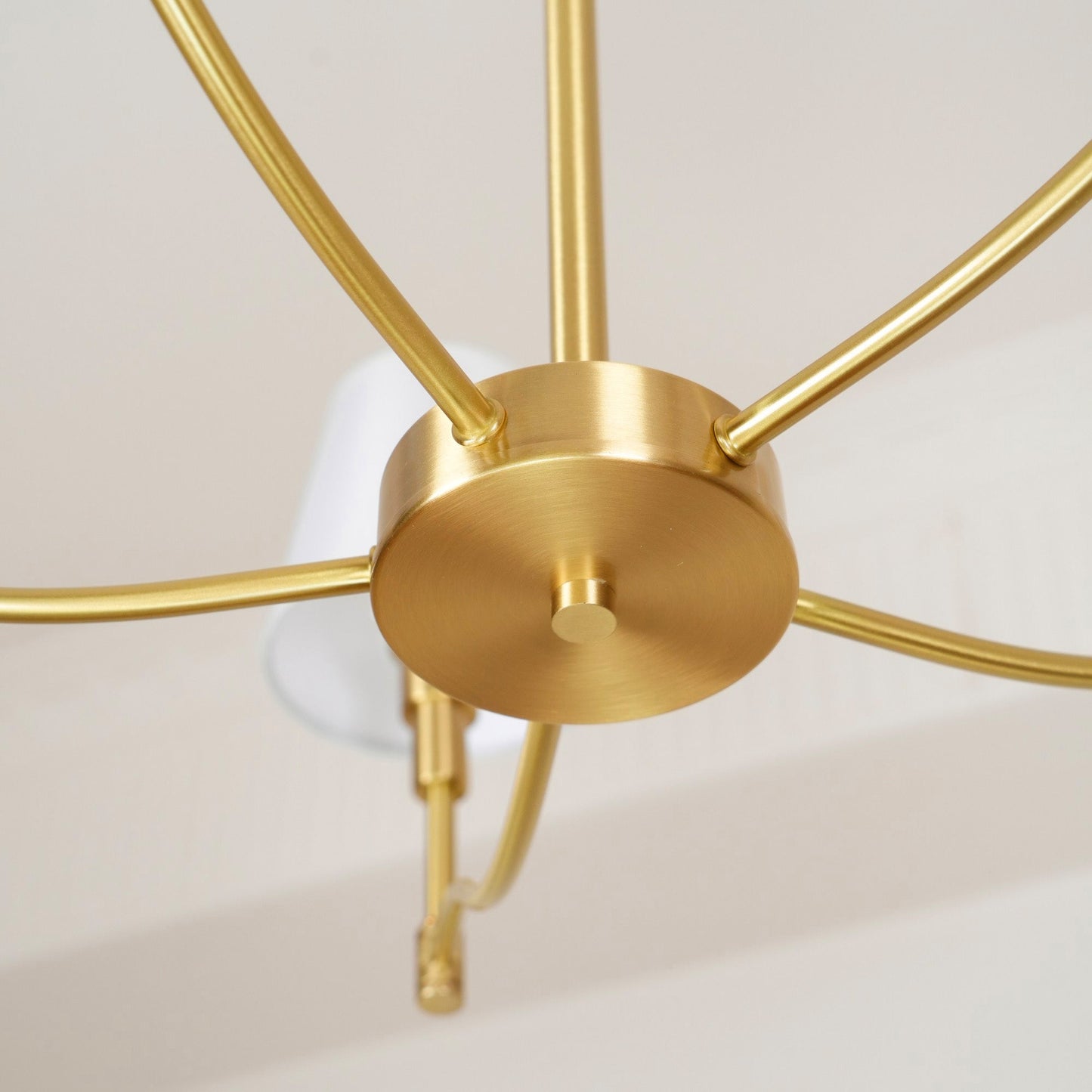 Lirora Chandelier