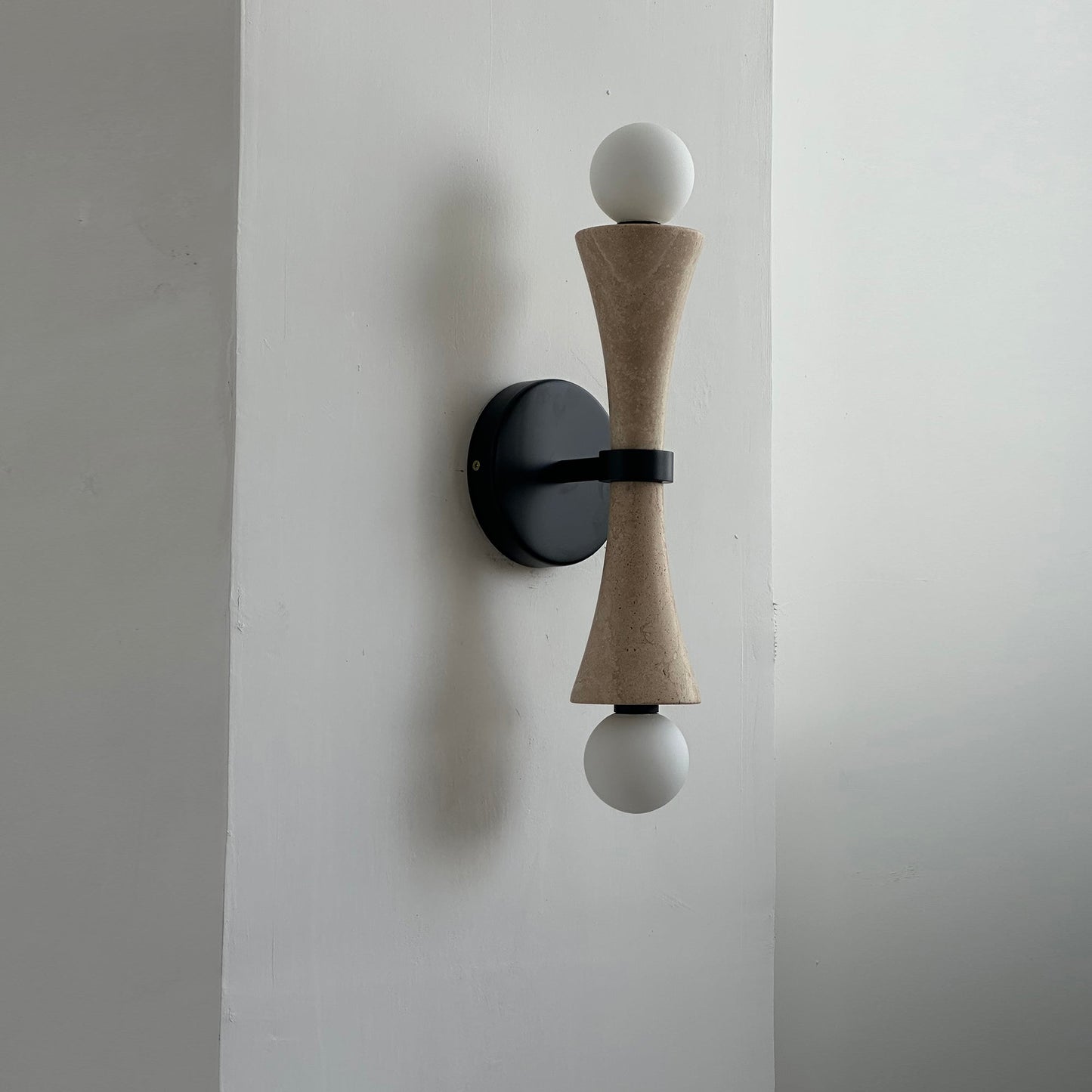 Cortona Wall Lamp