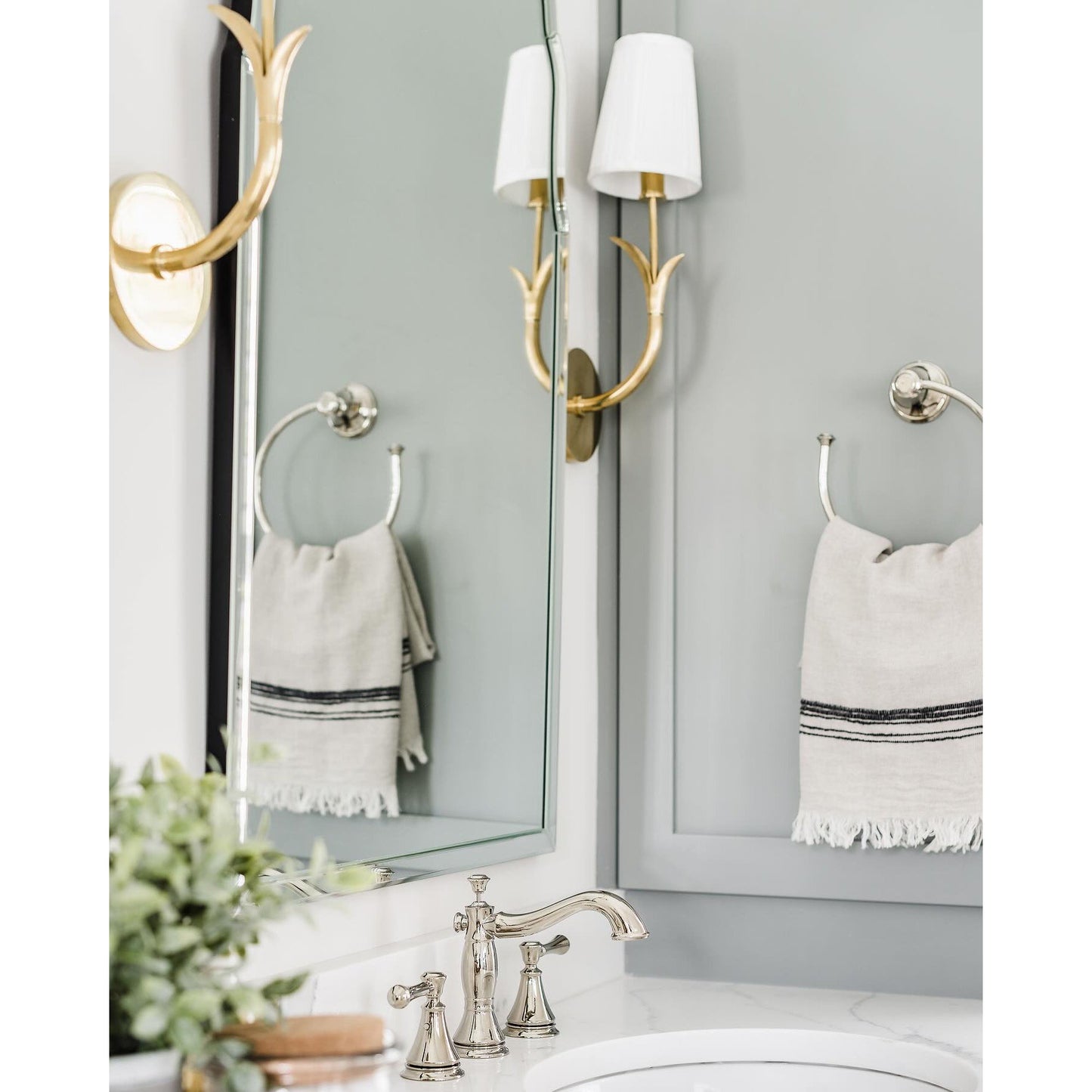 Wynon Wall Lamp