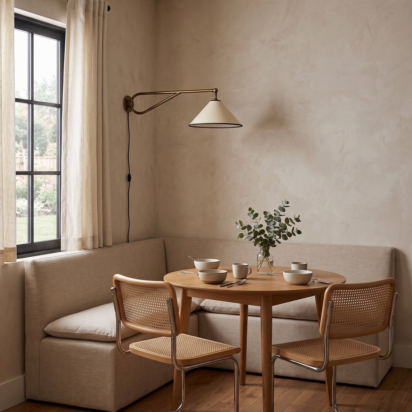 Kesine Plug-in Wall Lamp