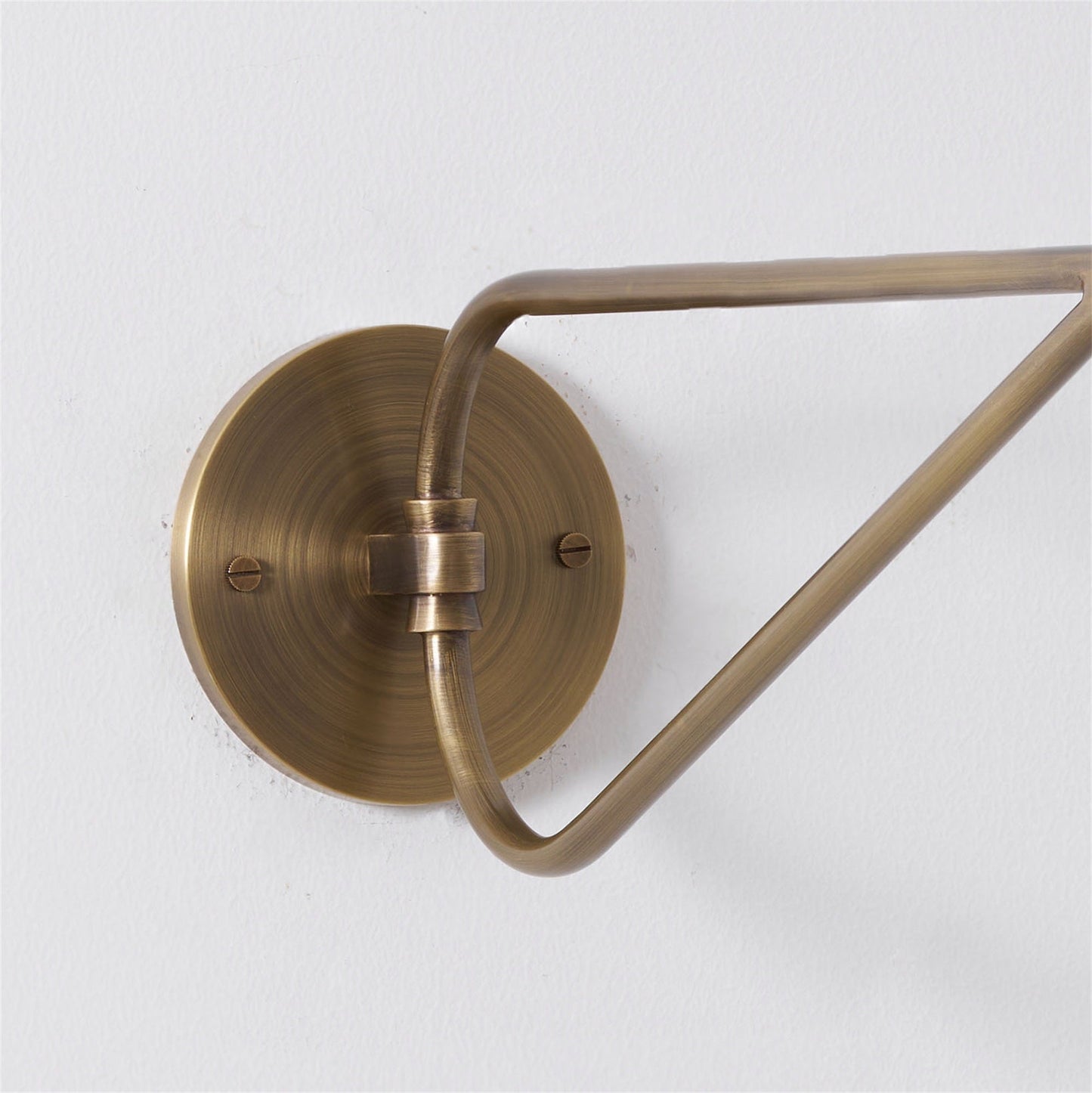 Kesine Wall Lamp