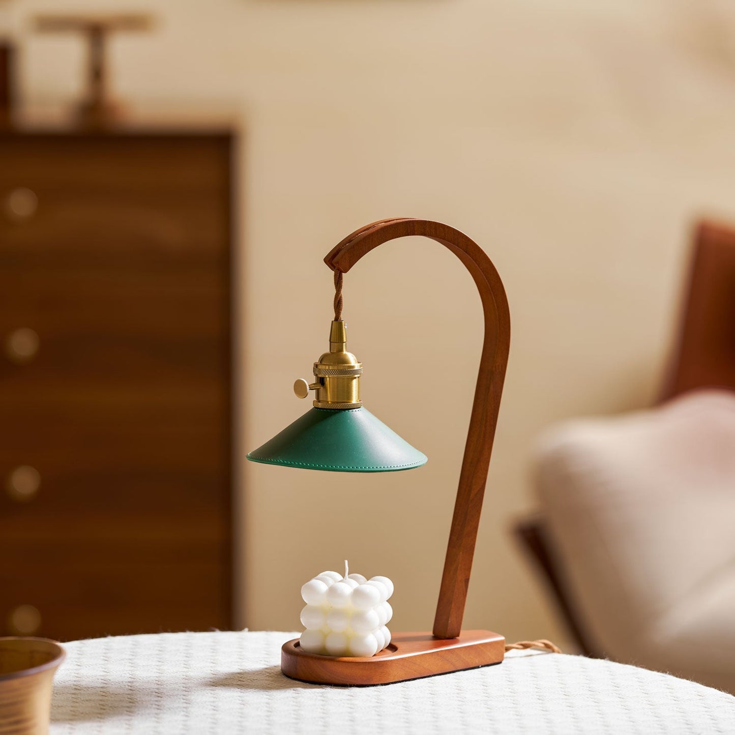 Halyn Candle Warmer Lamp