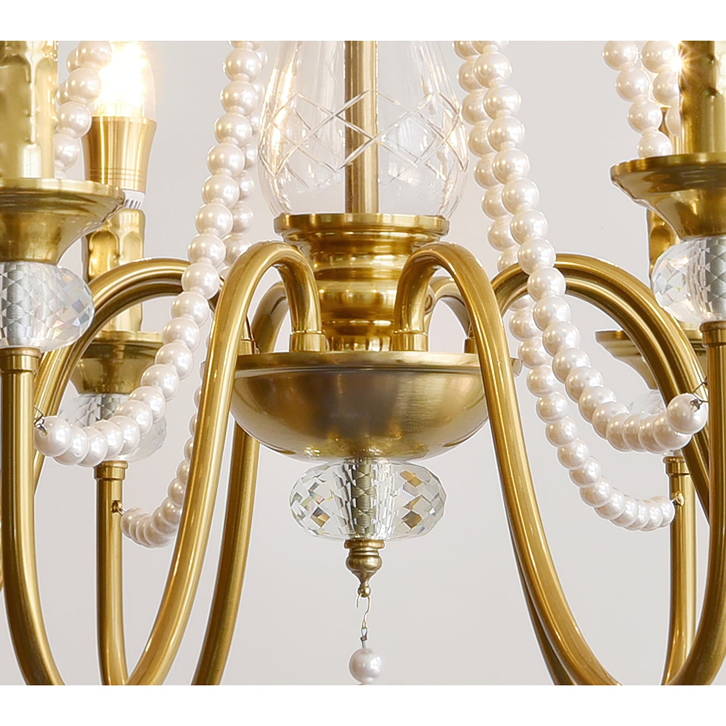 Halvard Chandelier