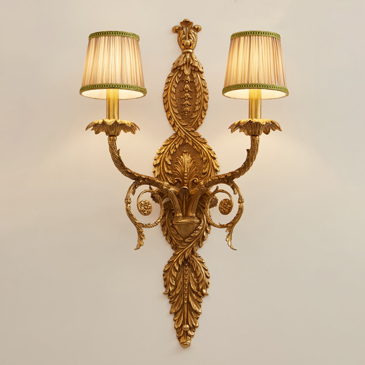 Lirara Brass Wall Lamp