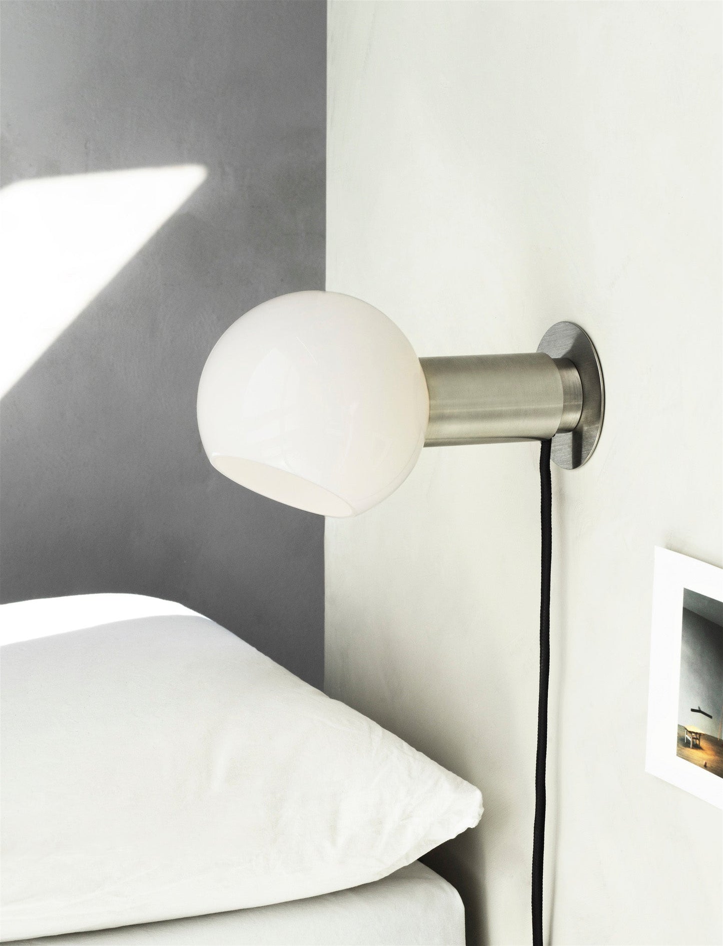 Lucent Sphere Wall Lamp
