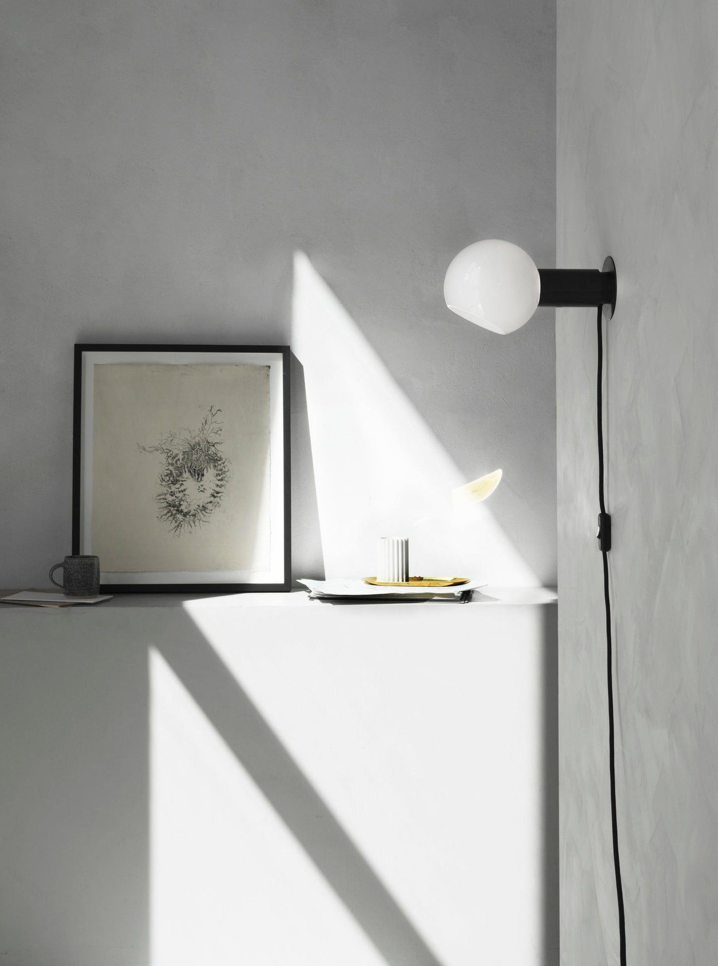 Lucent Sphere Wall Lamp