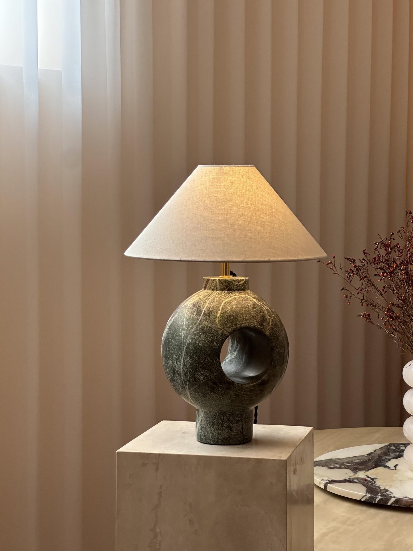 Jovis Marble Table Lamp