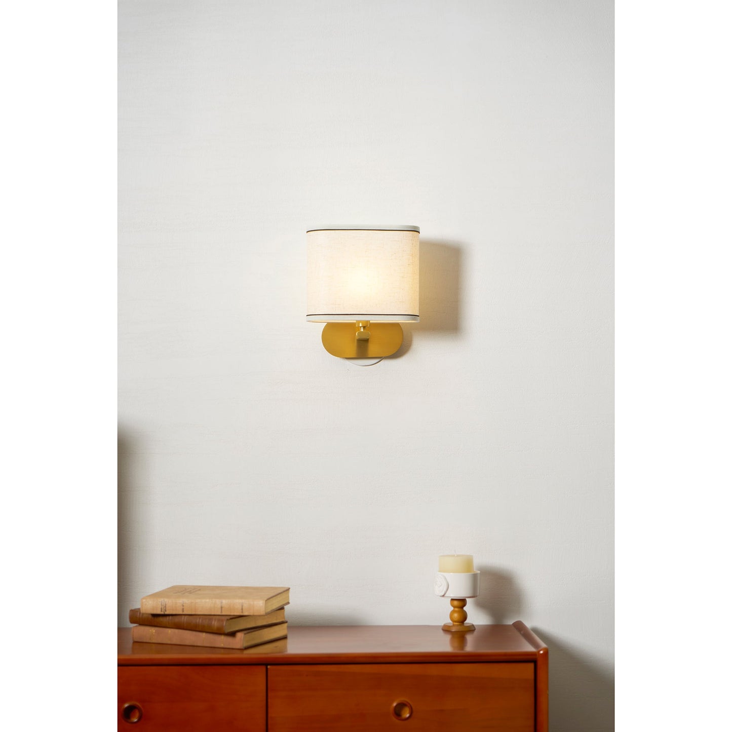 Melis Wall Lamp