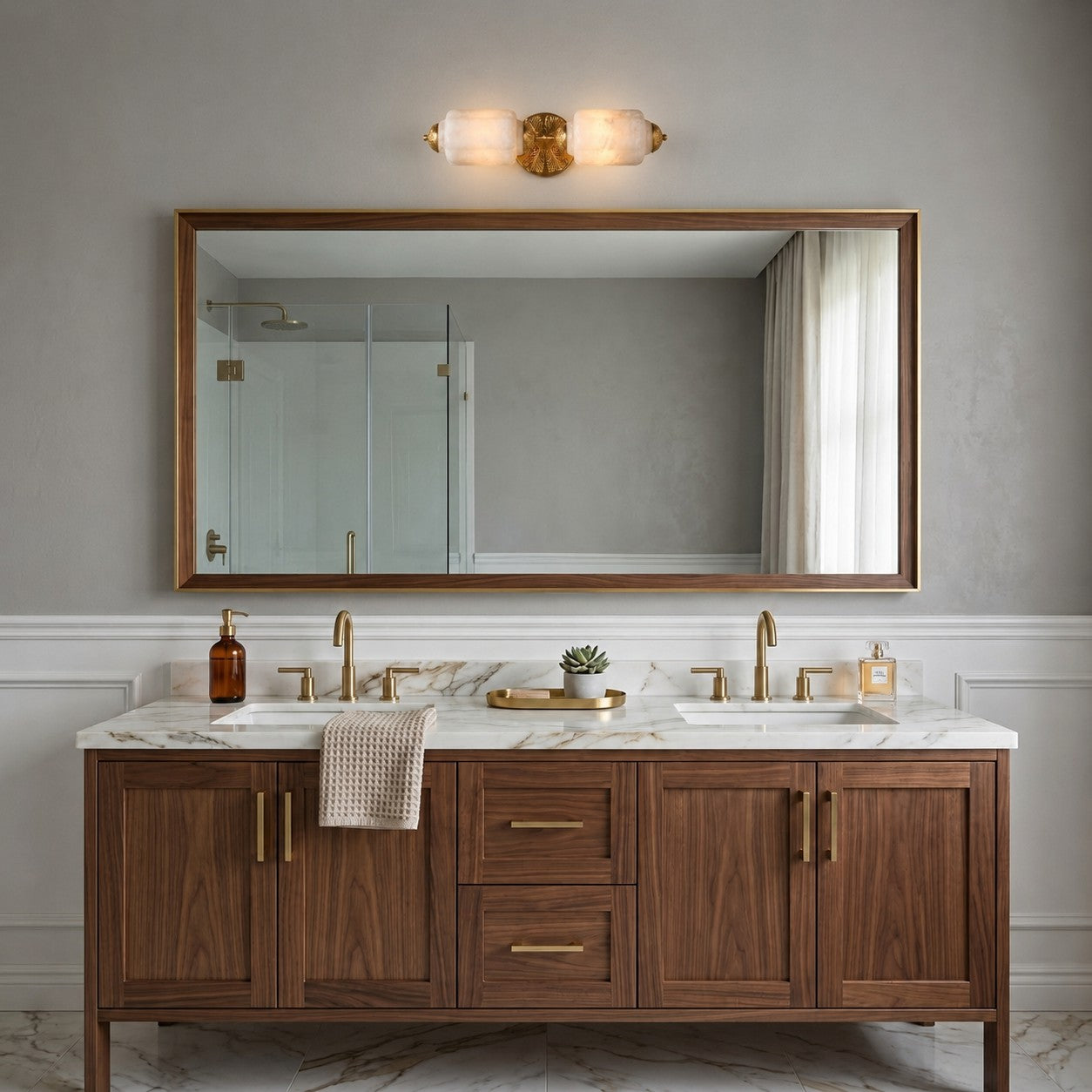 Eloise Scallop Alabaster Wall Sconce