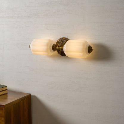 Fluorite Scallop Glass Sconce