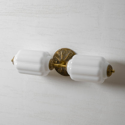 Fluorite Scallop Glass Sconce