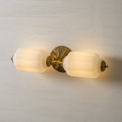 Fluorite Scallop Glass Sconce