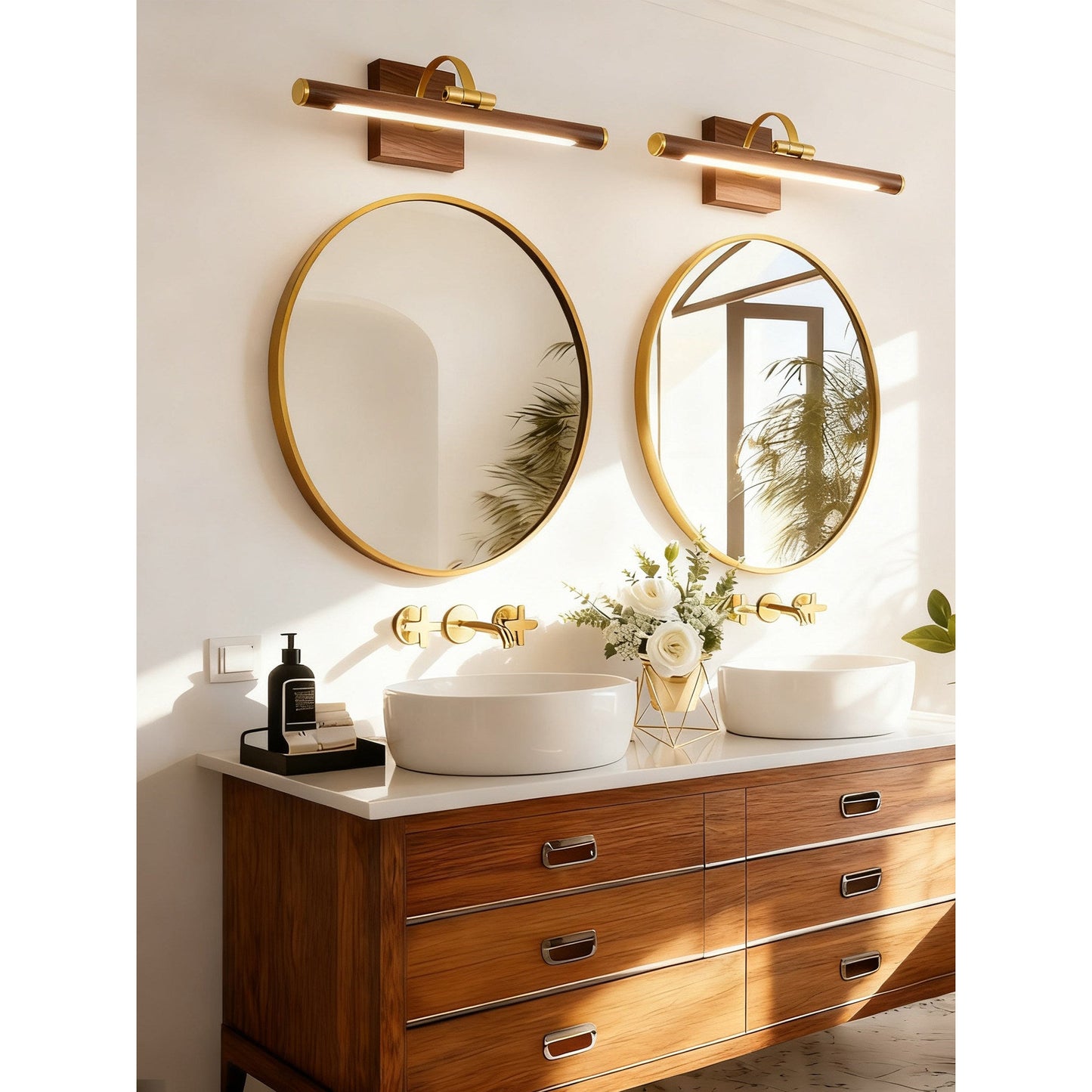 Nerja Brass Wall Lamp