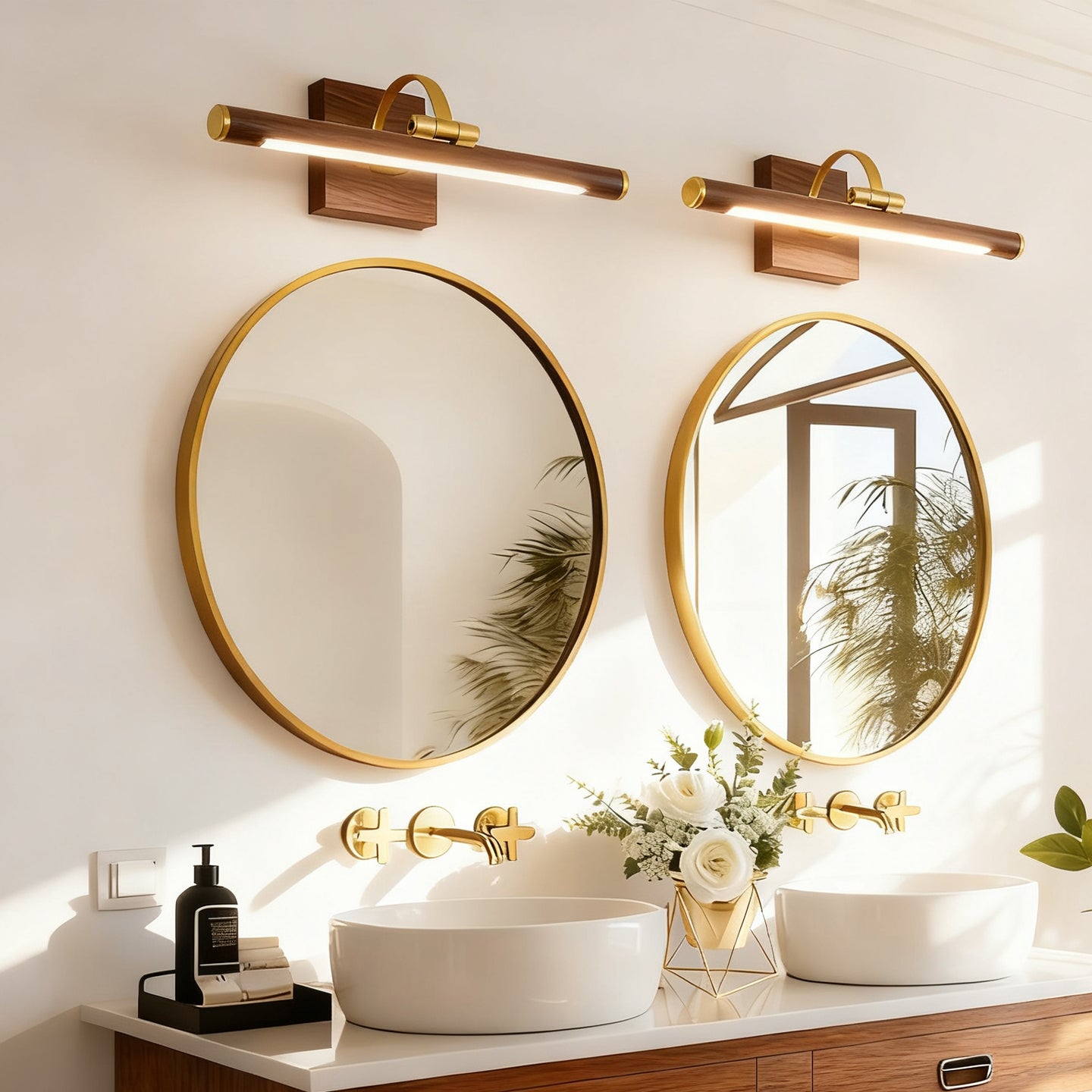 Nerja Brass Wall Lamp