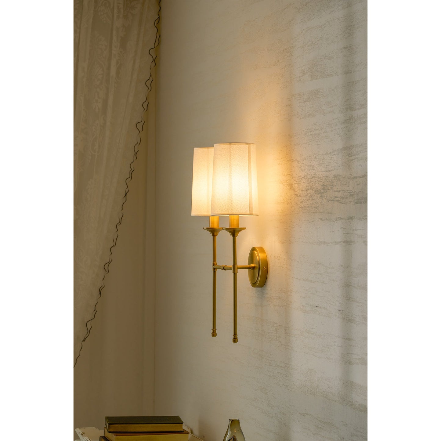 Seren Wall Lamp