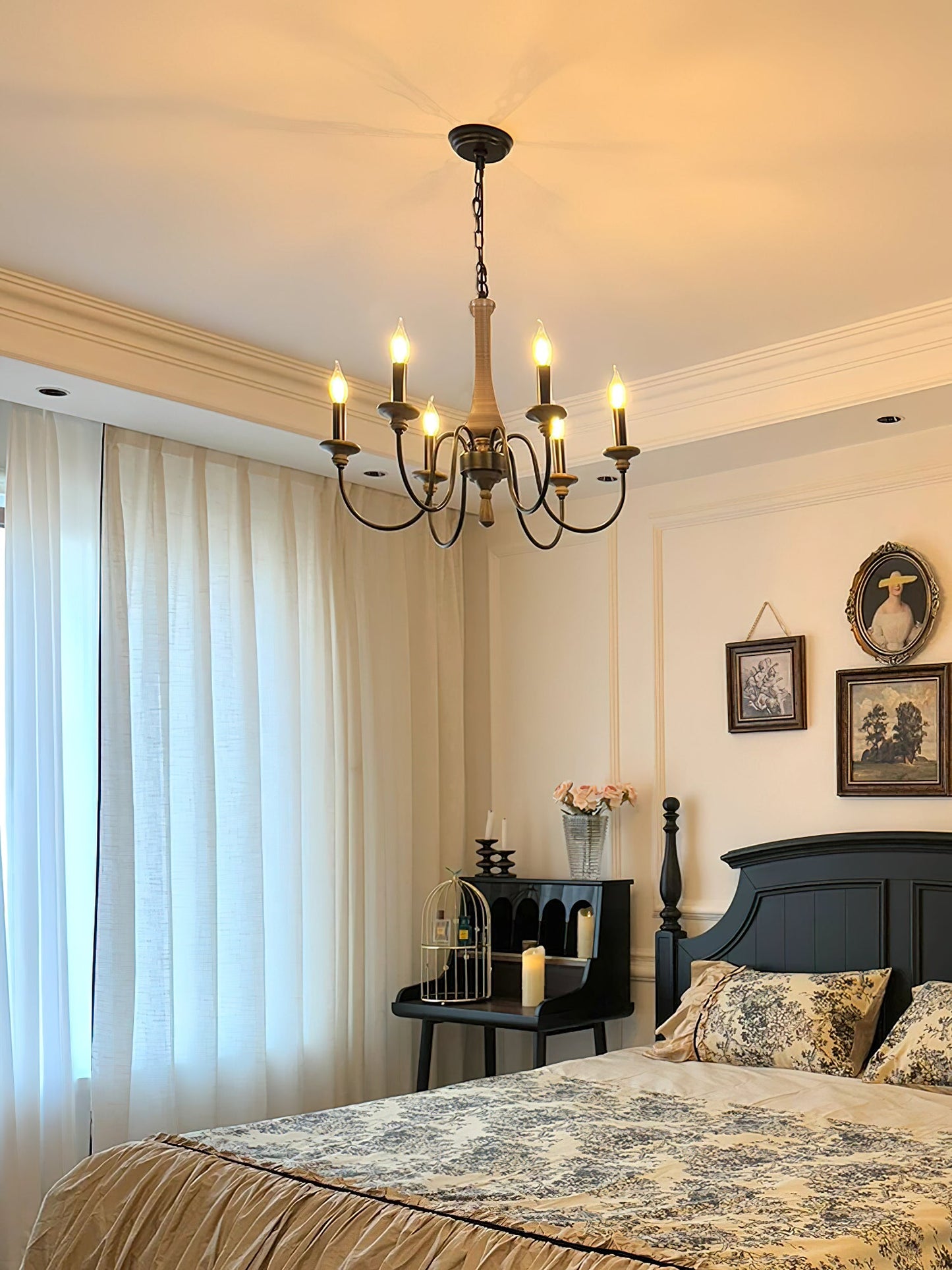 Peline Chandelier