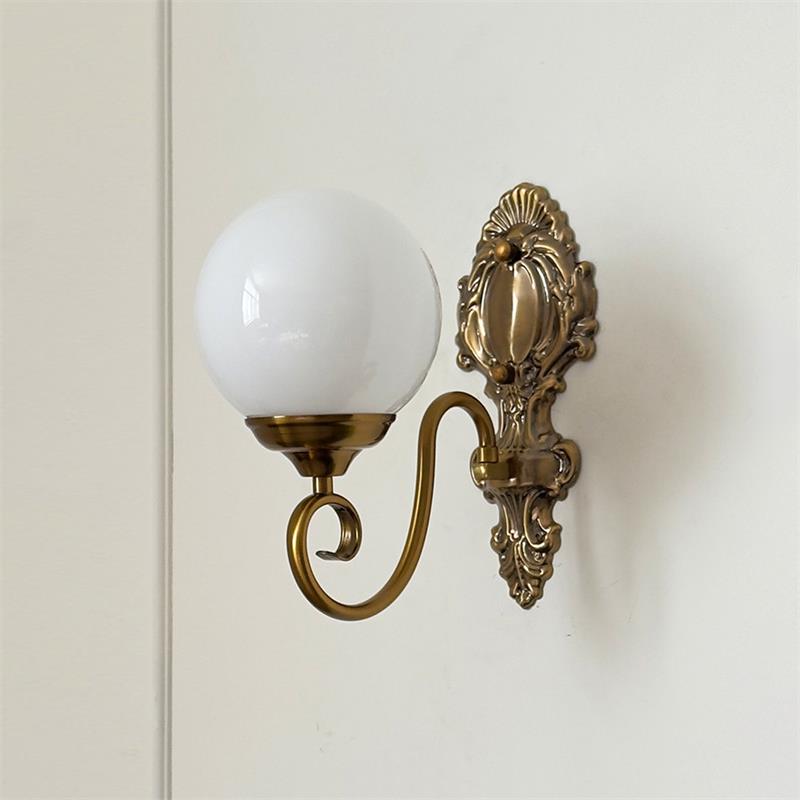 Everard Glass Wall Lamp