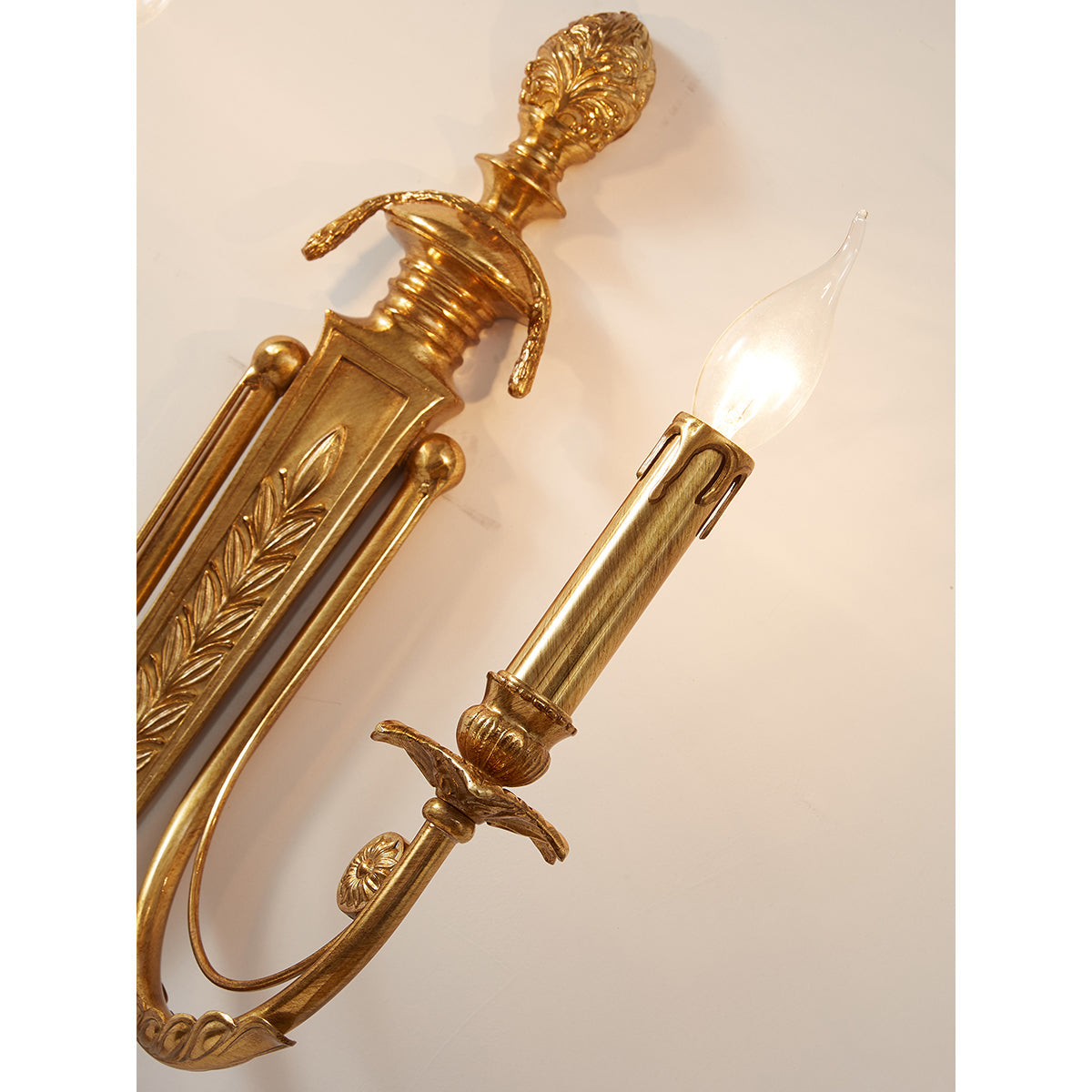 Eguisheim Wall Lamp