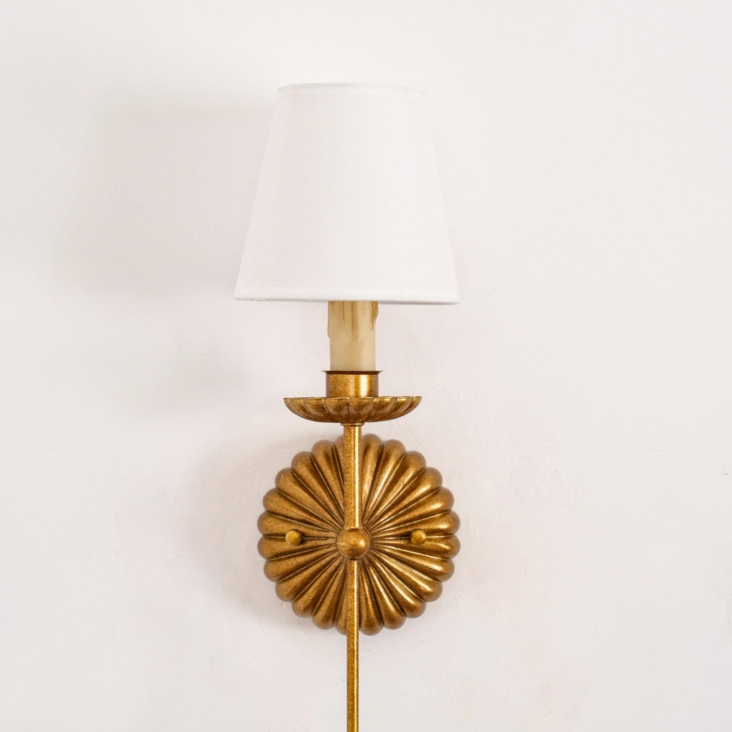 Oriyn Wall Lamp