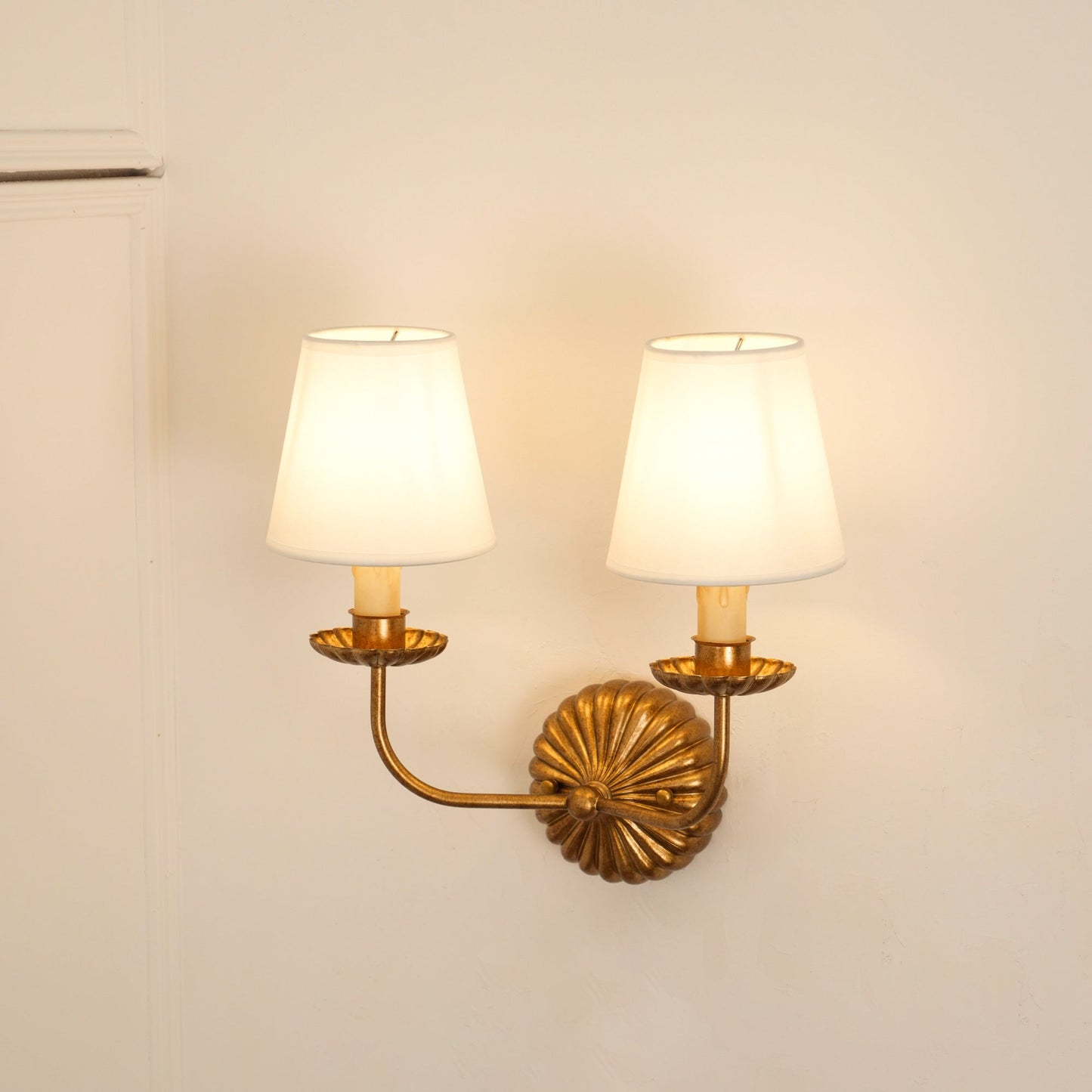 Oriyn Wall Lamp
