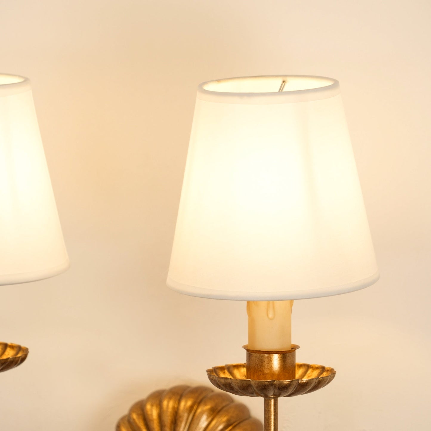 Oriyn Wall Lamp
