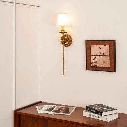 Oriyn Wall Lamp
