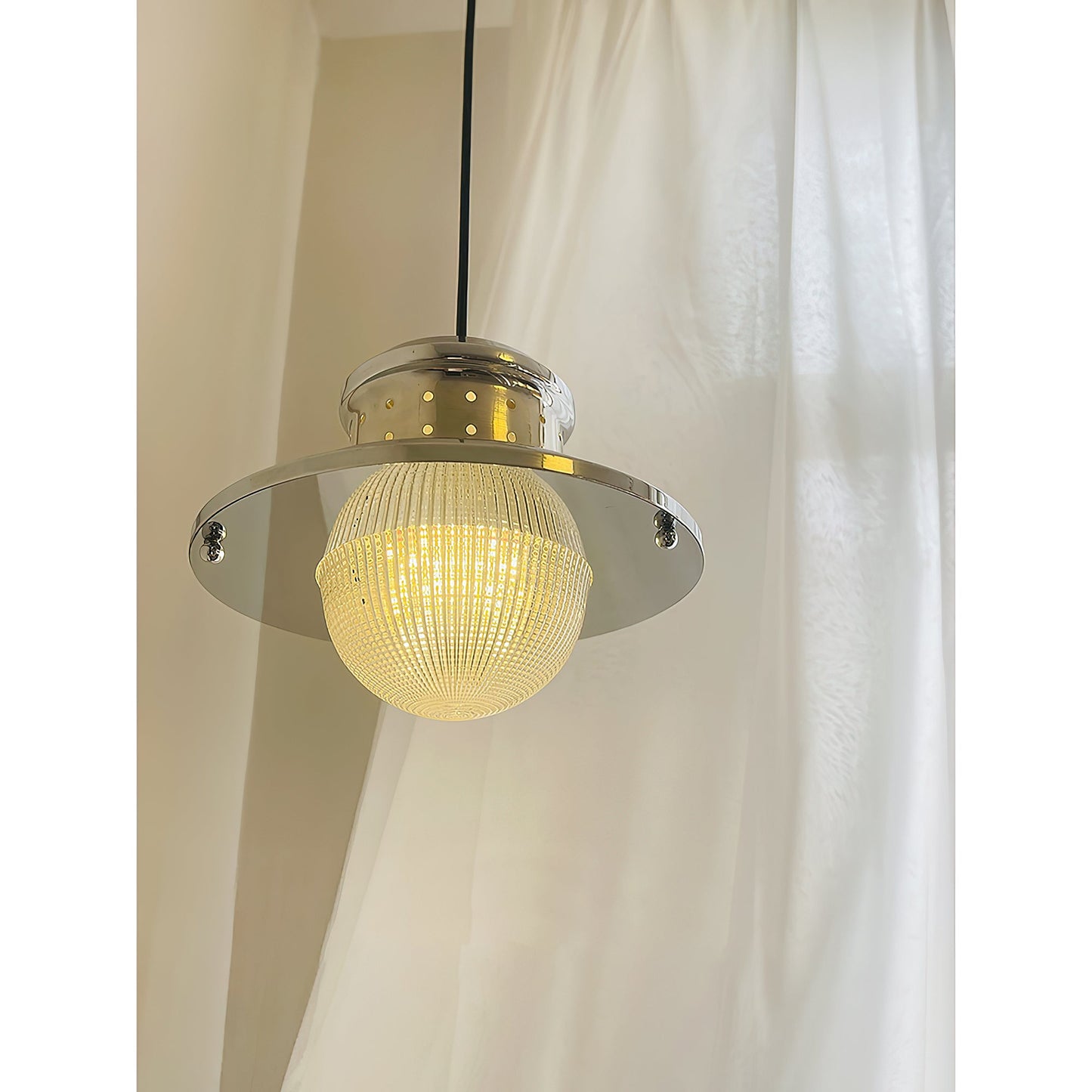 Galora’s Pole Pendant Lamp