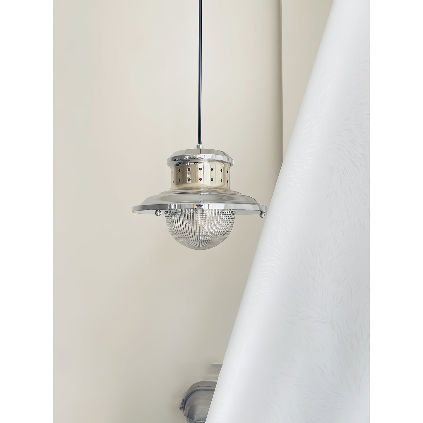 Galora’s Pole Pendant Lamp