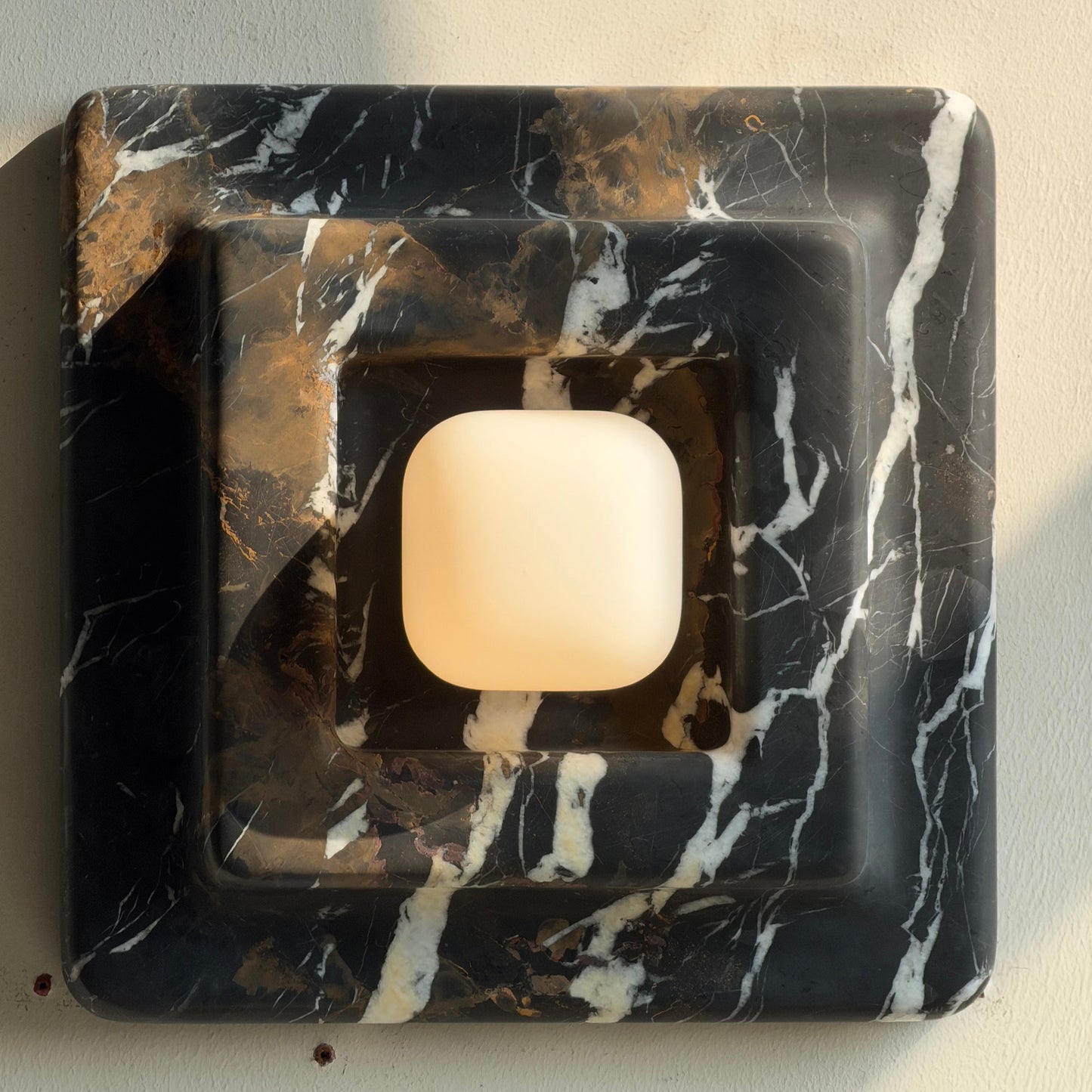 Islyn Marble Wall Lamp