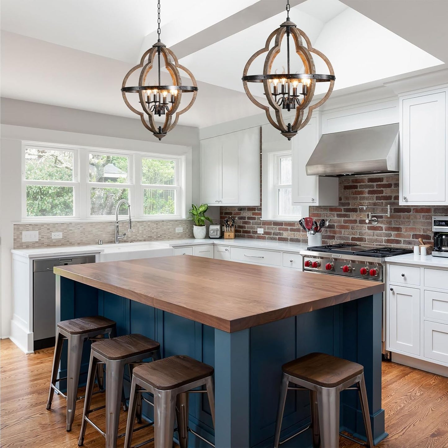 Liren Wood Pendant Lamp