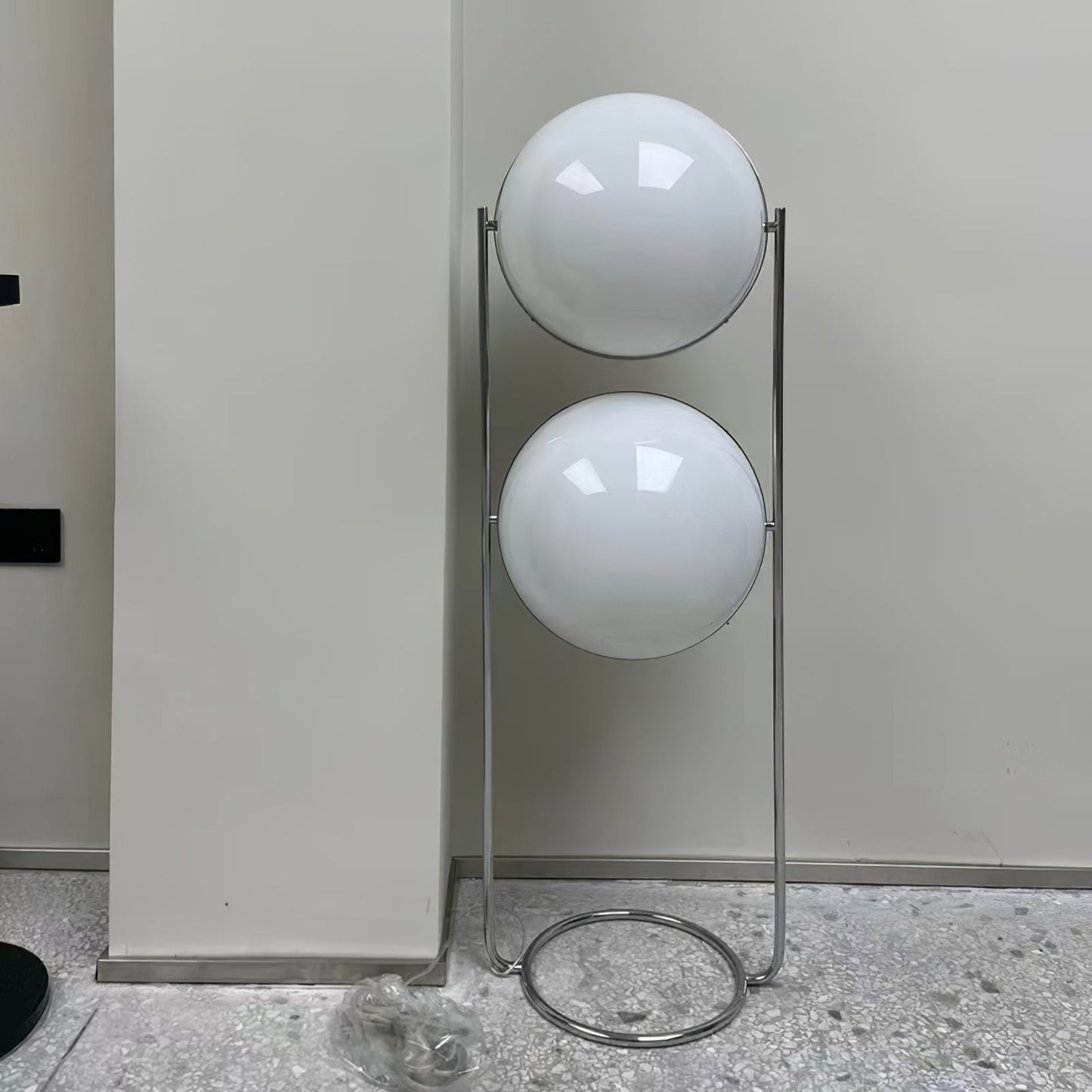 Lustra Ball Floor Lamp
