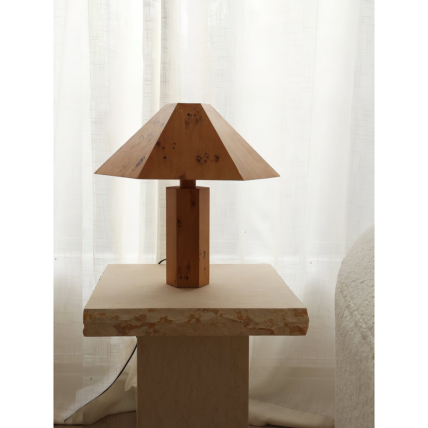 Kesor Table Lamp