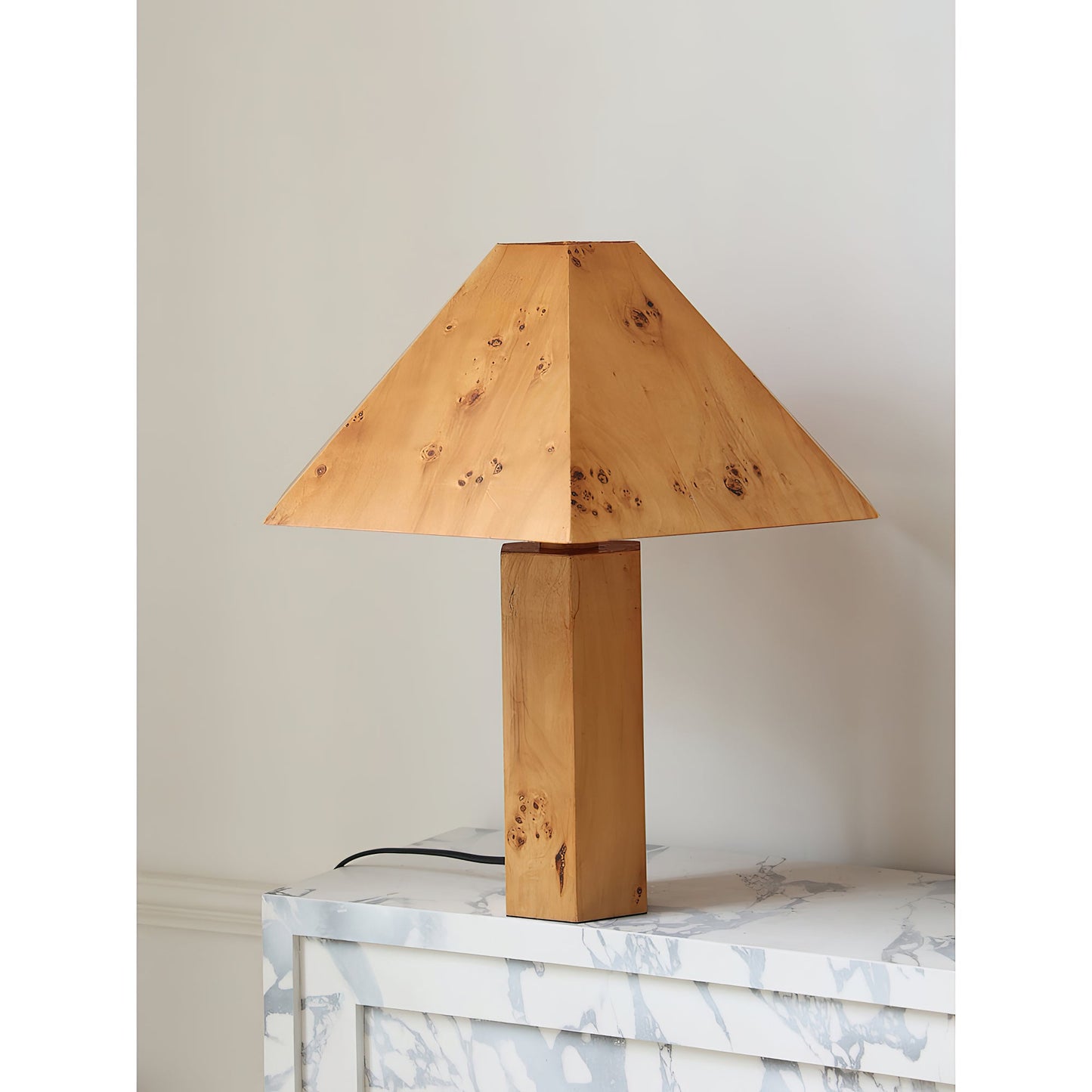 Kesor Table Lamp