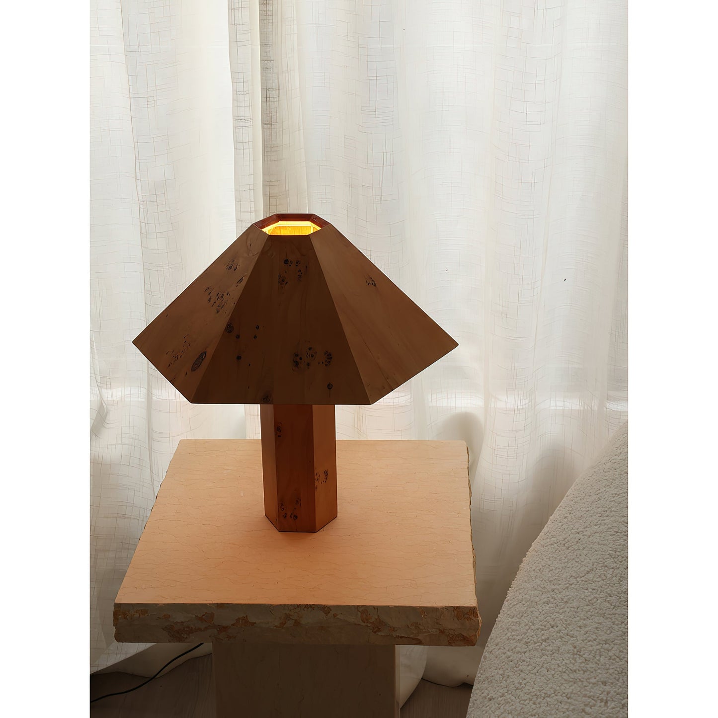 Kesor Table Lamp