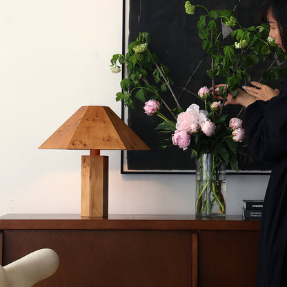 Kesor Table Lamp