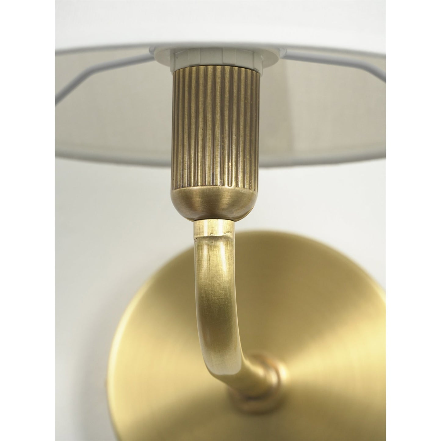Wynine Wall Lamp