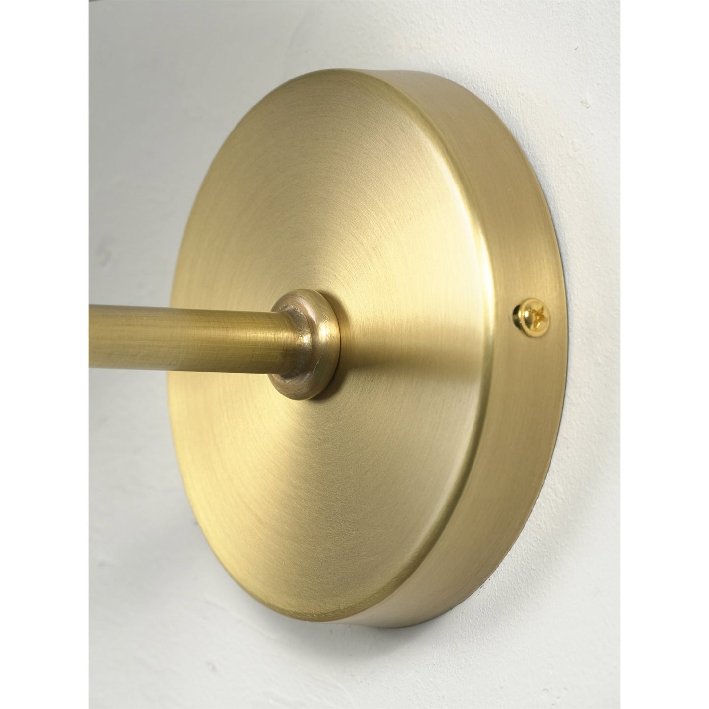 Wynine Wall Lamp